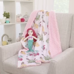 Disney Princess Plush Baby Blanket 11 Disney Princess Plush Baby Blanket -Baby Land Shop GUEST ec08e652 d71c 41f5 8fa2 c7c3eb5890fe